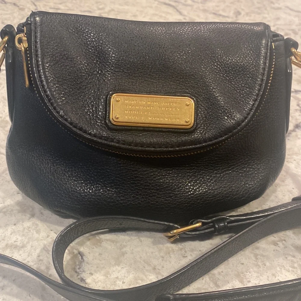 Marc Jacob’s Crossbody - Picture 2 of 5